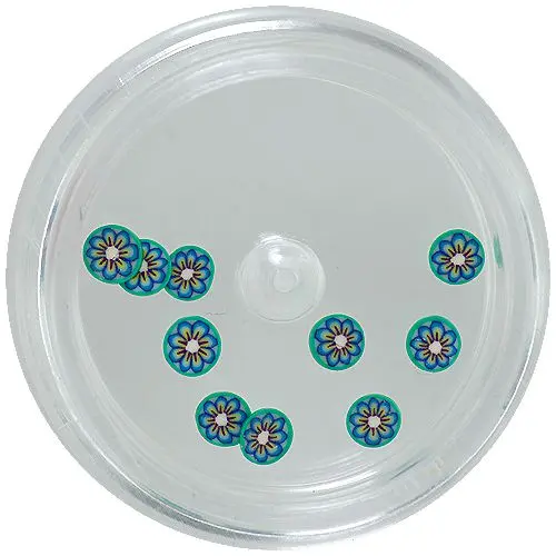 Flori ceramice turcoaz pe fundal circular