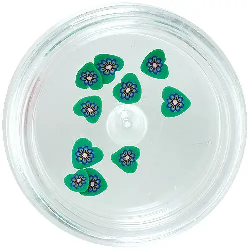 Flori ceramice turcoaz - pe fundal în formă de inimă